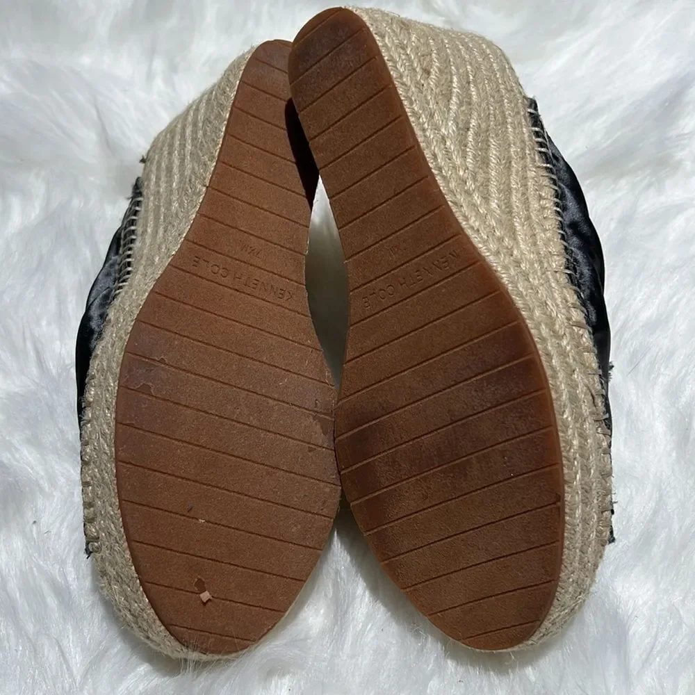 Kenneth Cole Gunmetal Grey Satin Espadrilles Wedge‎ Sandals Size 7.5M.  B83